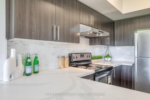 Photo 10 at 16 - 13 Eaton Park Lane, L'Amoreaux, Toronto