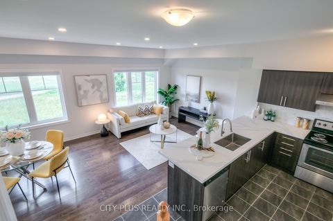 Photo 14 at 16 - 13 Eaton Park Lane, L'Amoreaux, Toronto