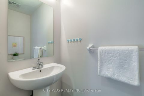 Photo 17 at 16 - 13 Eaton Park Lane, L'Amoreaux, Toronto