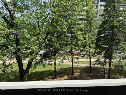 Photo 4 at 310 - 100 Prudential Drive, Dorset Park, Toronto
