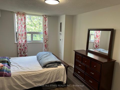 Photo 9 at 310 - 100 Prudential Drive, Dorset Park, Toronto