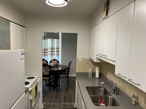 Photo 12 at 310 - 100 Prudential Drive, Dorset Park, Toronto