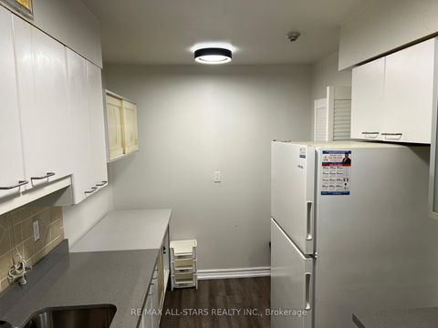 Photo 13 at 310 - 100 Prudential Drive, Dorset Park, Toronto