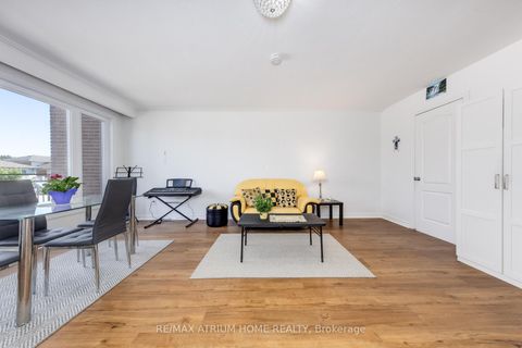 Photo 10 at 37 Warfield Drive, Pleasant View, Toronto