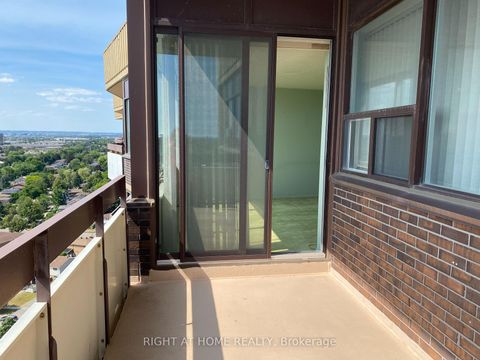 Photo 17 at PH7 - 55 Huntingdale Boulevard, L'Amoreaux, Toronto