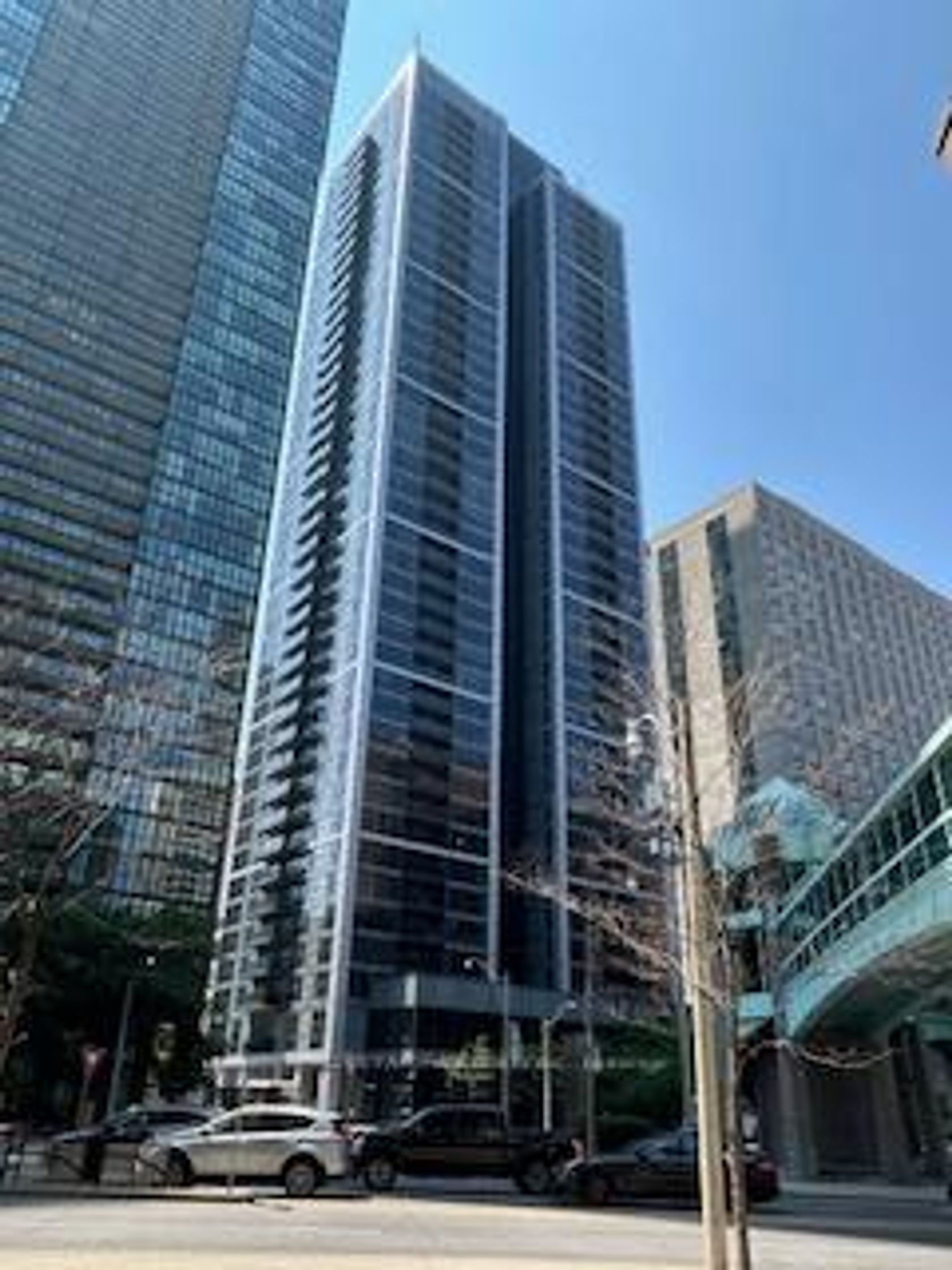 406 - 28 Ted Rogers Way, Yonge Corridor, Toronto by Loree Meneguzzi Real Estate 406 - 28 Ted Rogers Way, Yonge Corridor, Toronto
