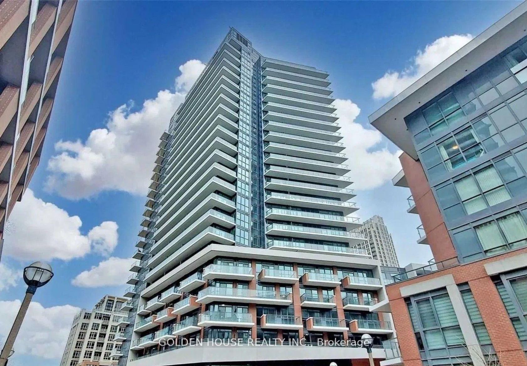 1007 - 38 iannuzzi Street, Niagara, Toronto 