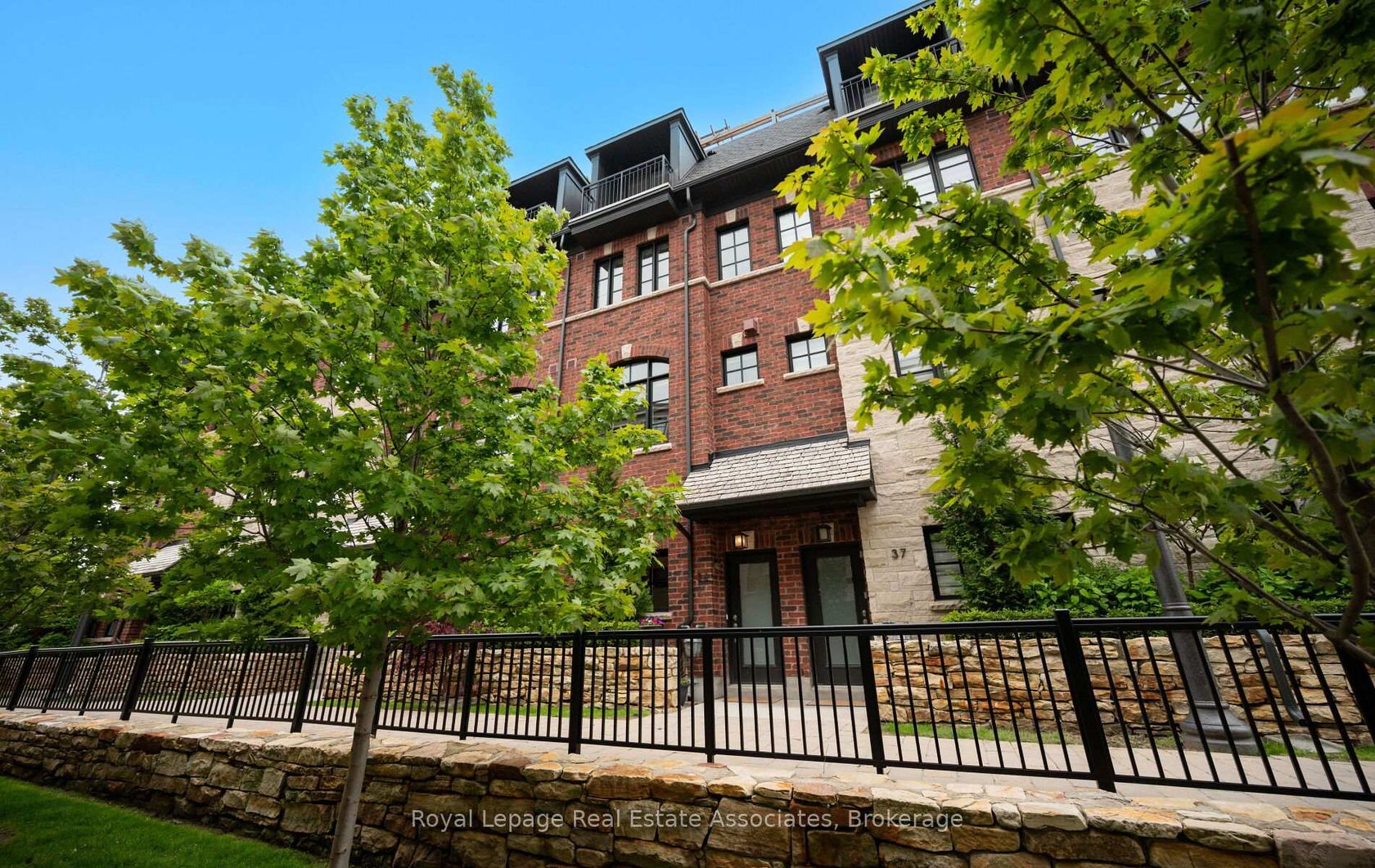 36 - 79 Elder Avenue, Long Branch, Toronto 
