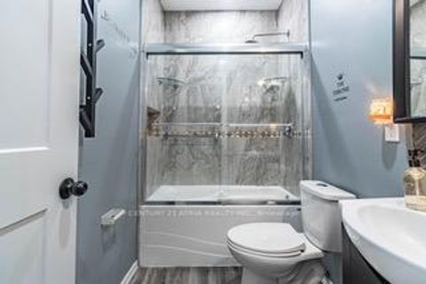 Photo 5 at 17 Montcalm Avenue, Belgravia, Toronto