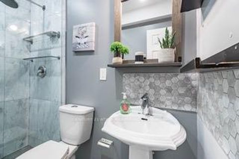 Photo 6 at 17 Montcalm Avenue, Belgravia, Toronto