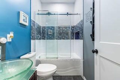 Photo 11 at 17 Montcalm Avenue, Belgravia, Toronto