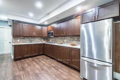 Photo 14 at 17 Montcalm Avenue, Belgravia, Toronto