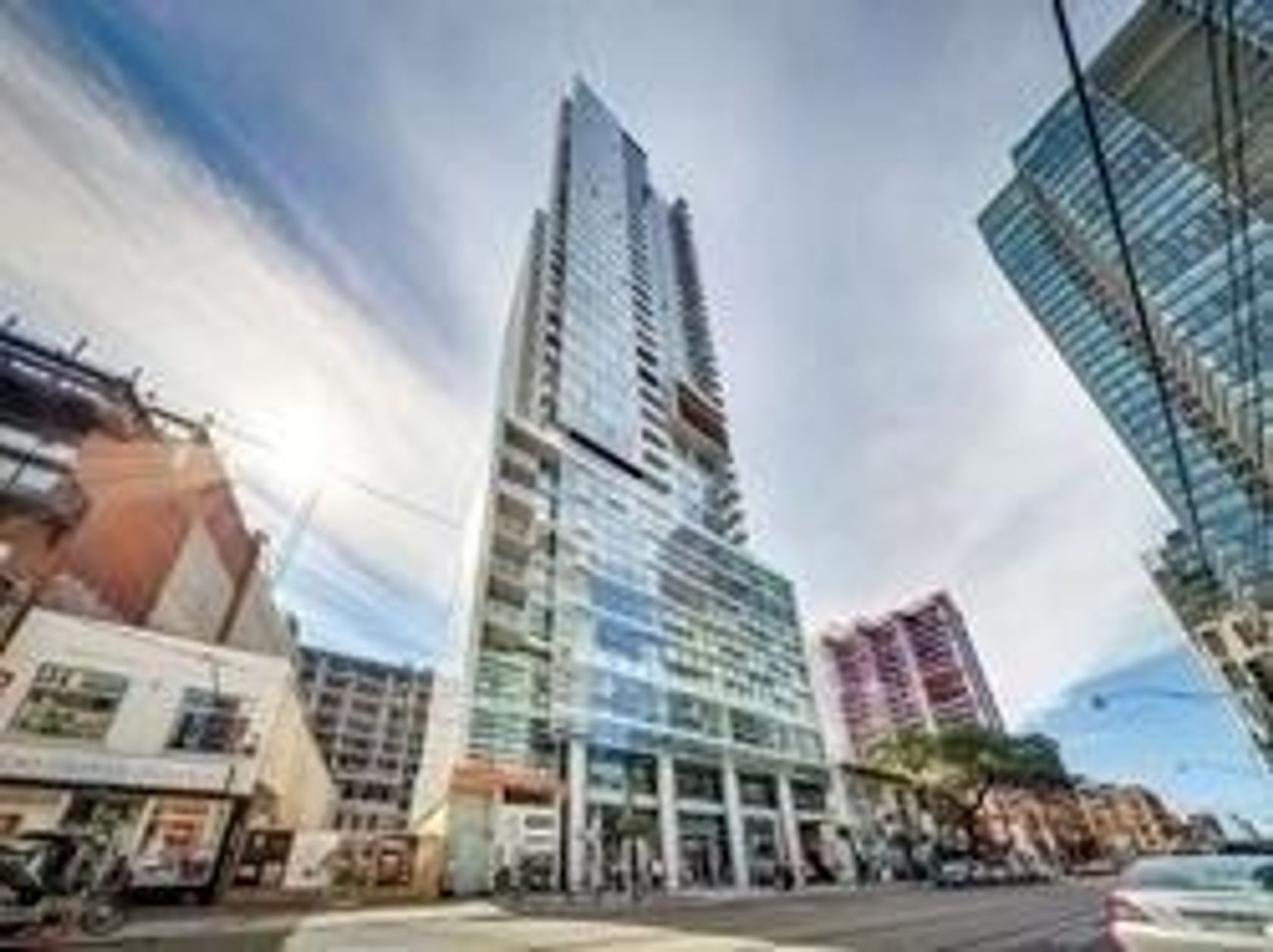 1906 - 375 King Street W, Waterfront Communities C1, Toronto 