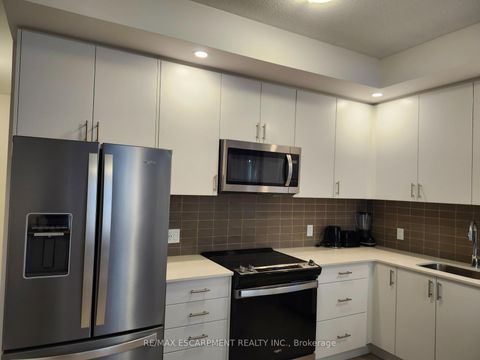 Photo 7 at 607 - 3220 William Coltson Avenue, JM Joshua Meadows, Oakville