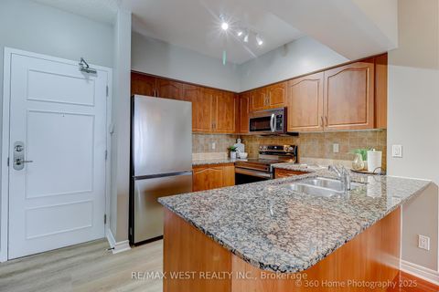 Photo 8 at 802 - 350 Red Maple Road, Langstaff, Richmond Hill