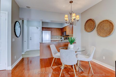 Photo 13 at 802 - 350 Red Maple Road, Langstaff, Richmond Hill