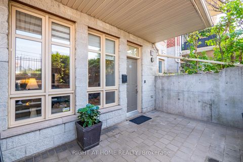 Photo 3 at 113 - 1837 Eglinton Avenue E, Victoria Village, Toronto