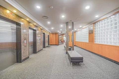 Photo 3 at 801 - 18 Hillcrest Avenue, Willowdale East, Toronto