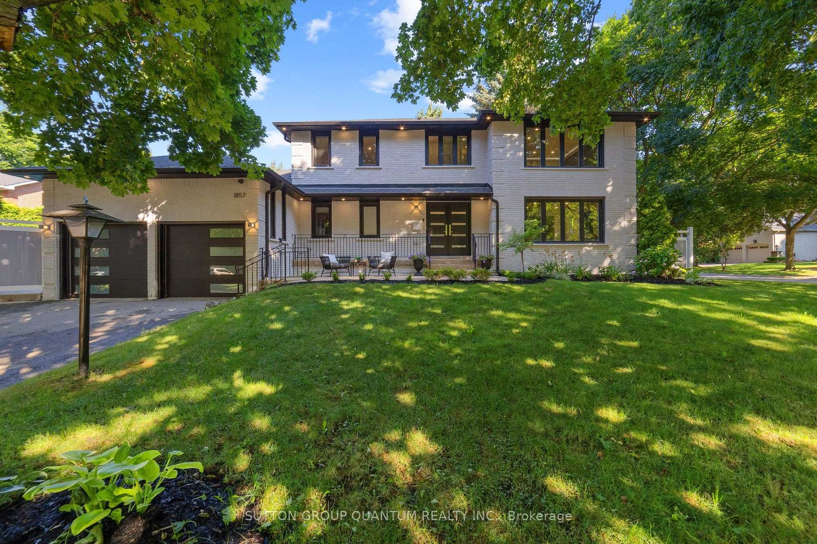 1857 Friar Tuck Court, Sheridan, Mississauga 