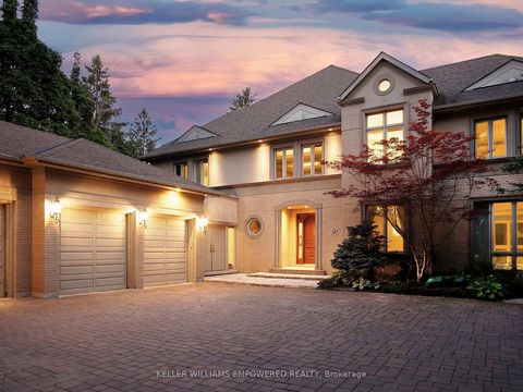 Photo 8 at 90 Humberview Drive, Islington Woods, Vaughan