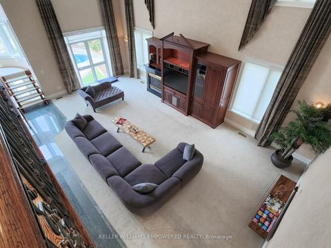 Photo 15 at 90 Humberview Drive, Islington Woods, Vaughan