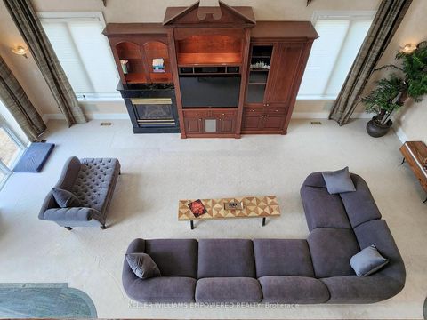 Photo 16 at 90 Humberview Drive, Islington Woods, Vaughan