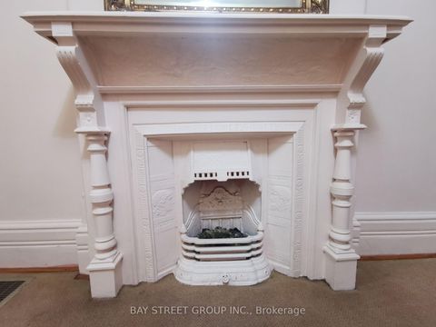 Photo 4 at 35 Borden Street, University, Toronto