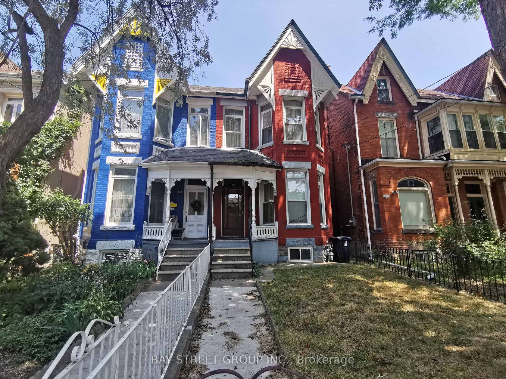 35 Borden Street, University, Toronto 