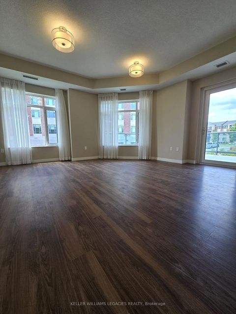 Photo 9 at 113 - 460 William Graham Drive, Rural Aurora, Aurora