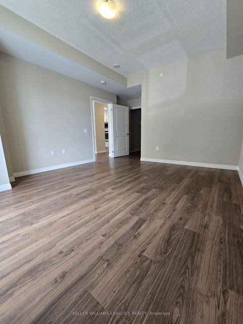 Photo 10 at 113 - 460 William Graham Drive, Rural Aurora, Aurora