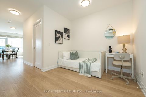 Photo 4 at 909 - 2 Anndale Drive, Willowdale East, Toronto