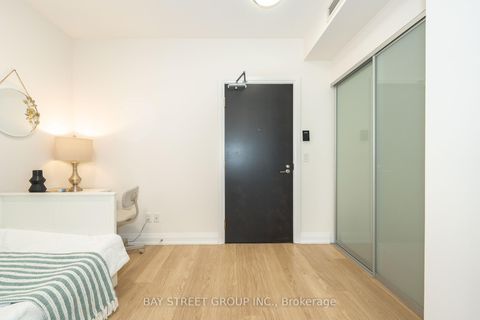 Photo 6 at 909 - 2 Anndale Drive, Willowdale East, Toronto