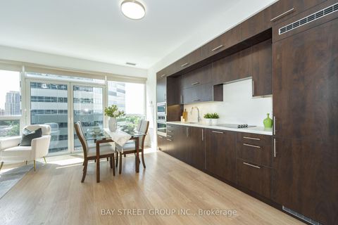 Photo 10 at 909 - 2 Anndale Drive, Willowdale East, Toronto