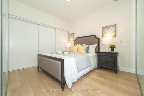 Photo 18 at 909 - 2 Anndale Drive, Willowdale East, Toronto