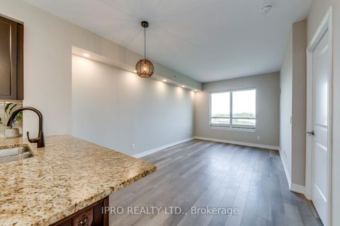 Photo 5 at 804 - 9255 Jane Street, Maple, Vaughan