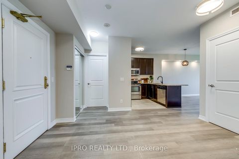 Photo 9 at 804 - 9255 Jane Street, Maple, Vaughan