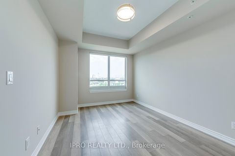 Photo 11 at 804 - 9255 Jane Street, Maple, Vaughan