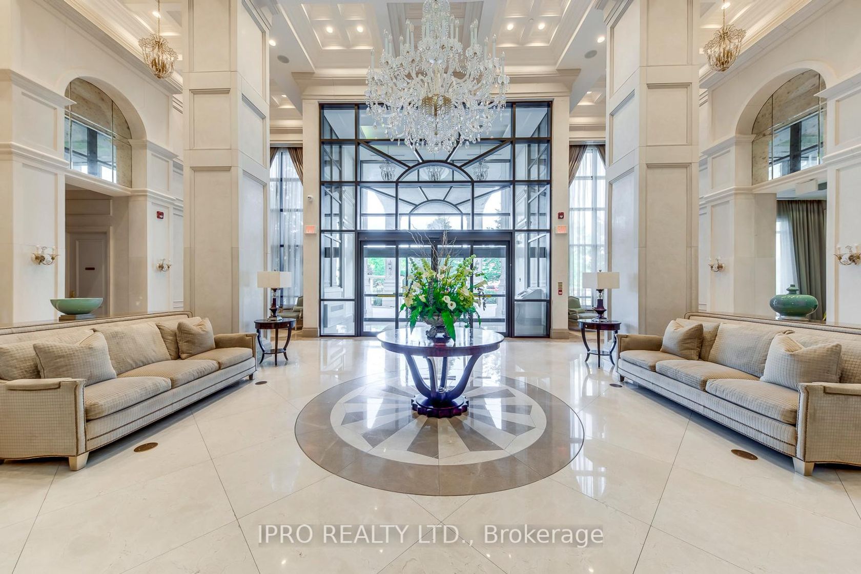 804 - 9255 Jane Street, Maple, Vaughan 