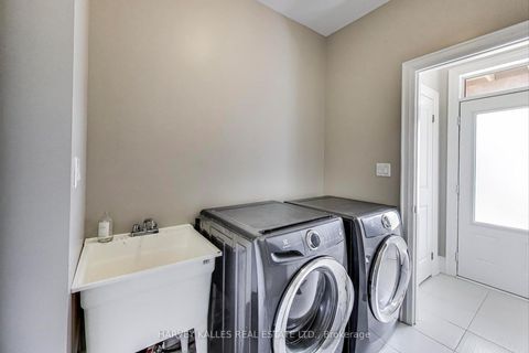 Photo 6 at 37 Ingleside Street, East Woodbridge, Vaughan