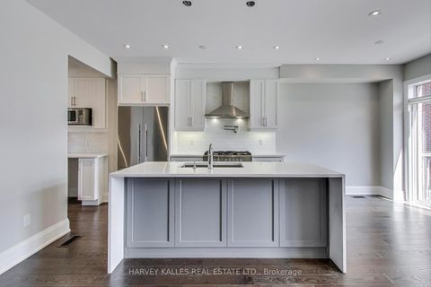 Photo 10 at 37 Ingleside Street, East Woodbridge, Vaughan
