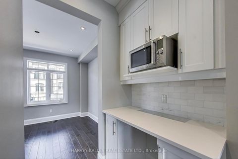 Photo 13 at 37 Ingleside Street, East Woodbridge, Vaughan