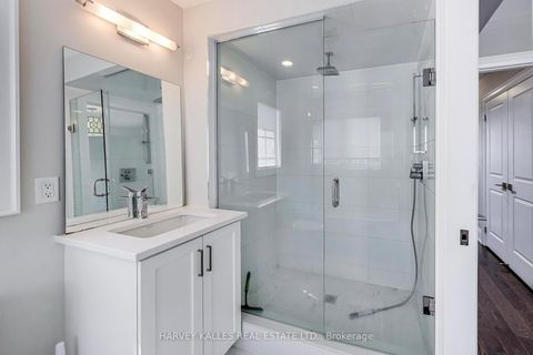 Photo 23 at 37 Ingleside Street, East Woodbridge, Vaughan
