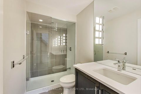 Photo 30 at 37 Ingleside Street, East Woodbridge, Vaughan