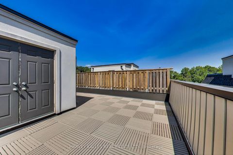 Photo 33 at 37 Ingleside Street, East Woodbridge, Vaughan