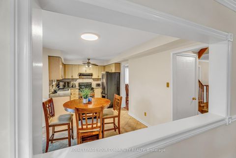 Photo 13 at 55 Lensmith Drive, Aurora Highlands, Aurora
