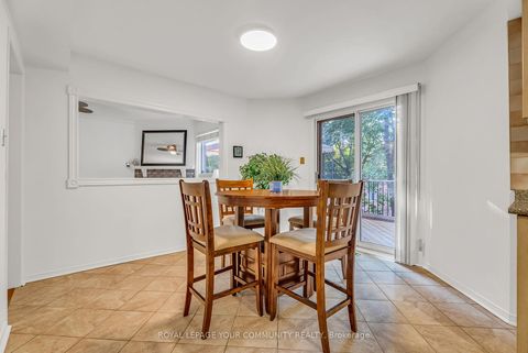 Photo 16 at 55 Lensmith Drive, Aurora Highlands, Aurora