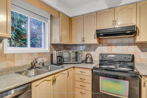 Photo 18 at 55 Lensmith Drive, Aurora Highlands, Aurora