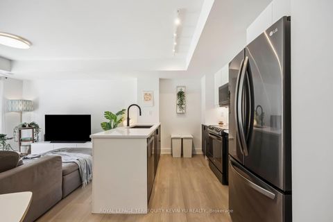 Photo 6 at 107 - 1 Ruttan Street, Dufferin Grove, Toronto