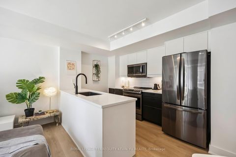Photo 8 at 107 - 1 Ruttan Street, Dufferin Grove, Toronto