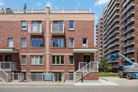 Photo 20 at 107 - 1 Ruttan Street, Dufferin Grove, Toronto